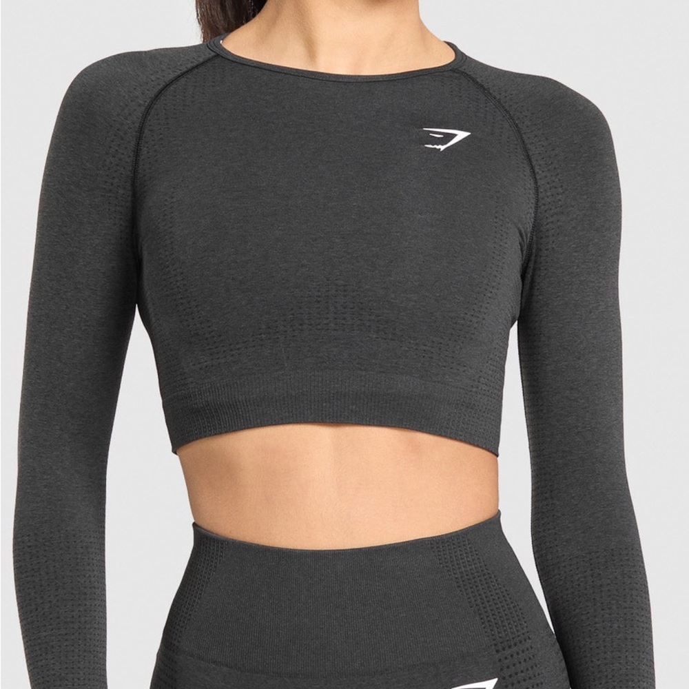 NWOT Gymshark Vital Black Long Sleeve Crop Top